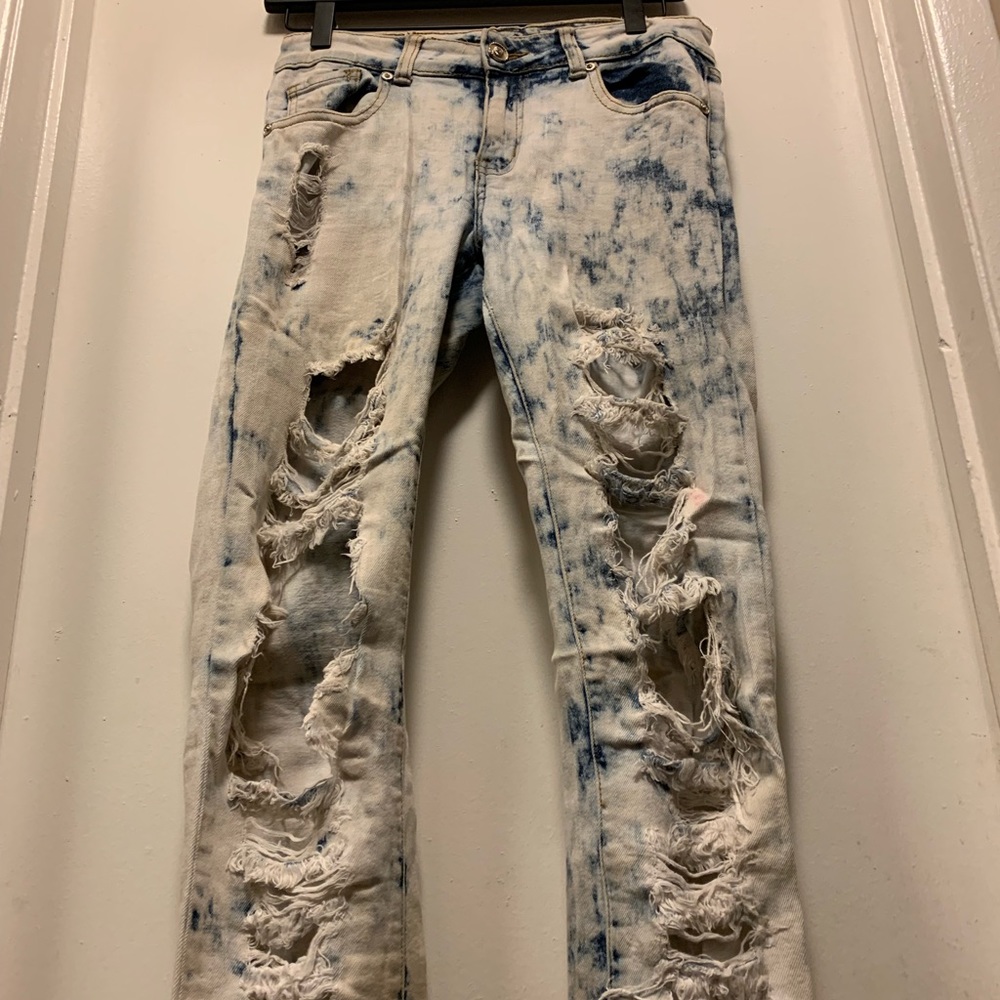 Acid wash jeans